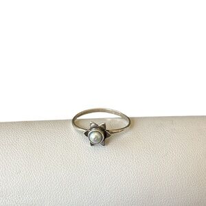 Pearl Ring With Sterling Flower Petal Setting Size 6.5